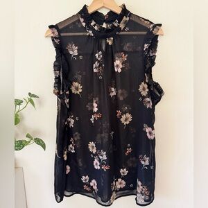 🌸 Who What Wear Black Floral Ruffle Blouse 🌸